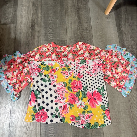 🌸Umgee Pink Floral and Polka Dot Blouse🌸 - Picture 5 of 5
